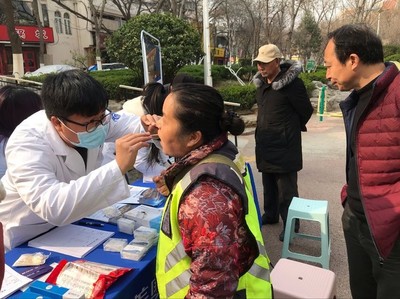 佛山苑社區舉辦愛牙護牙義診活動，為居民健康護航